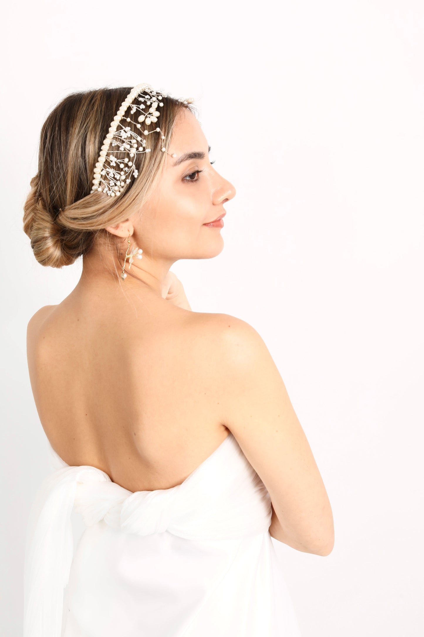 Minerva Crown