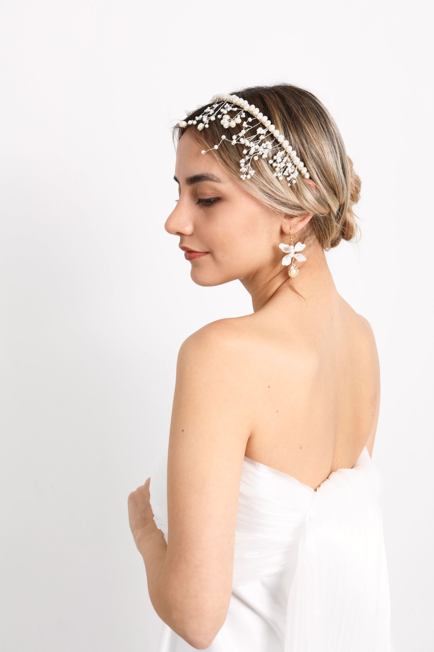 Minerva Crown