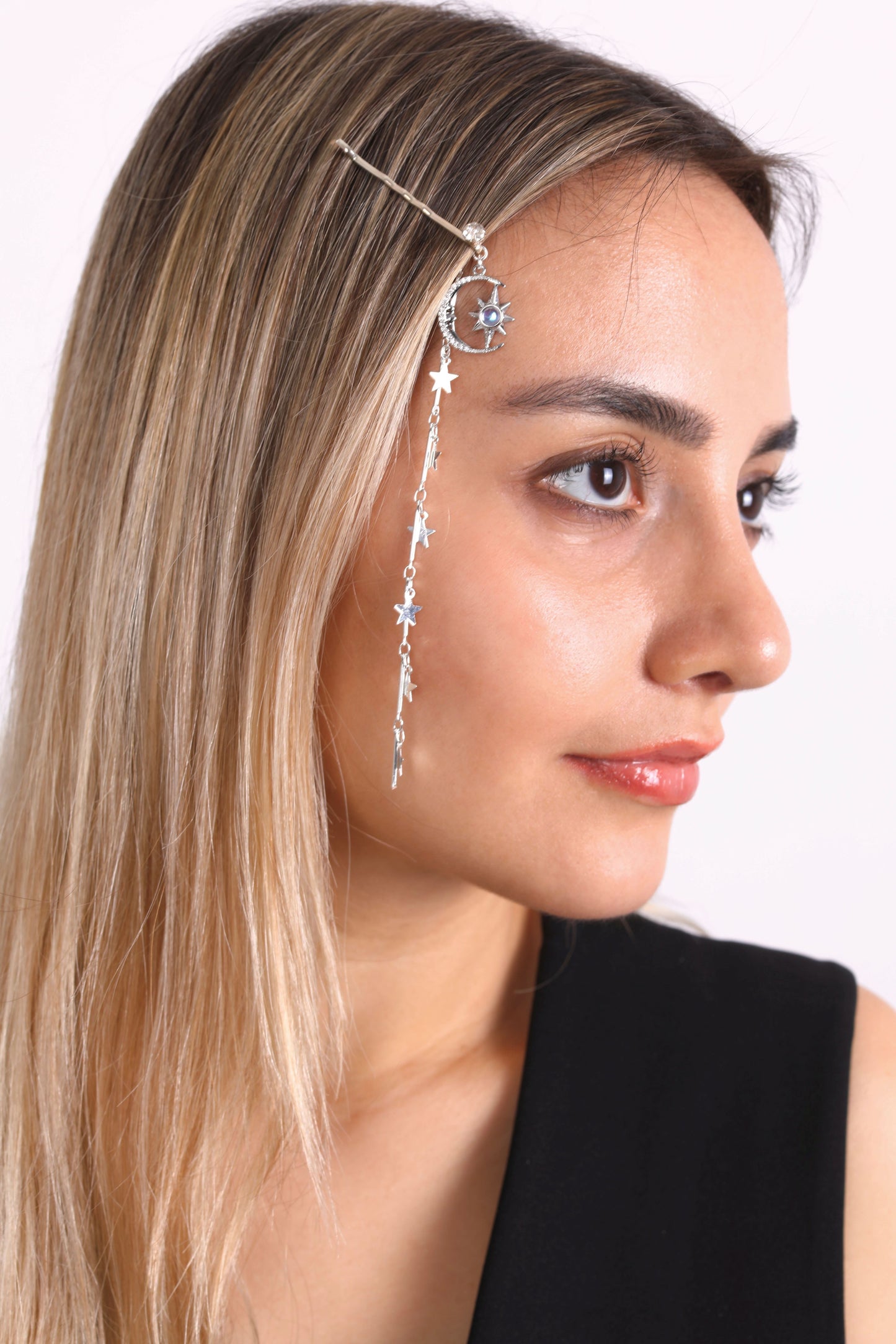 Tyche Hairclip 001